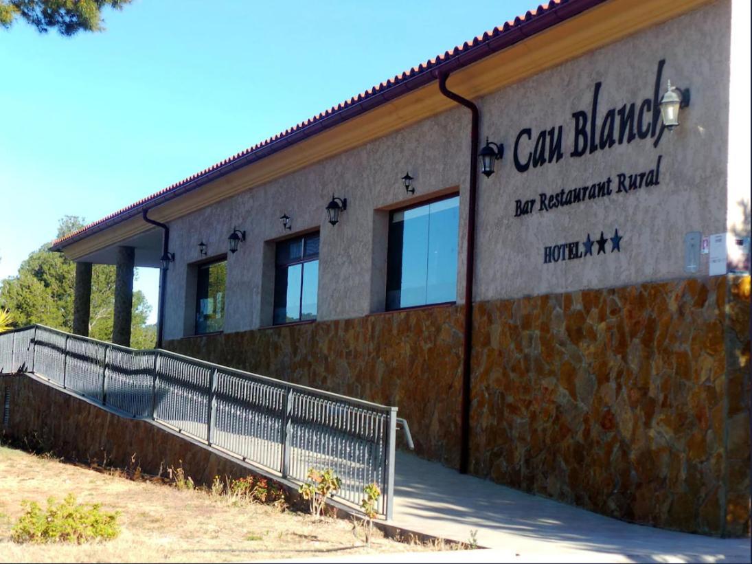 Hotel Restaurant Cau Blanch Useras ภายนอก รูปภาพ