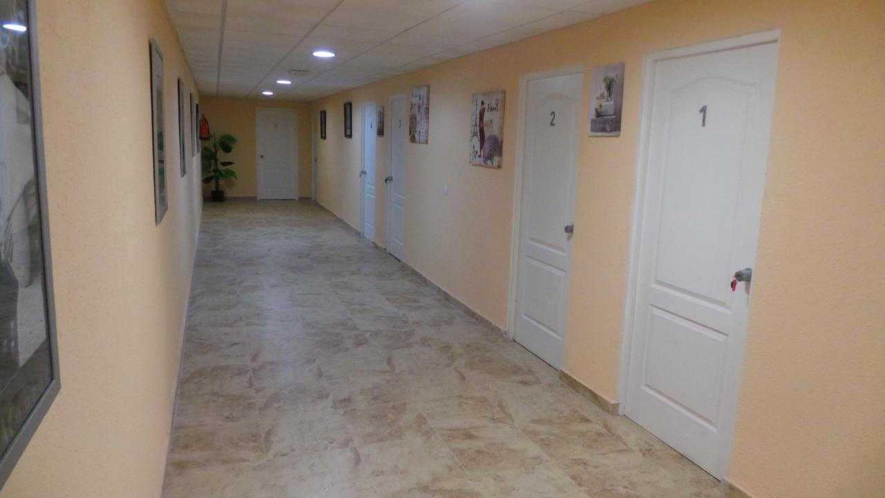 Hotel Restaurant Cau Blanch Useras ภายนอก รูปภาพ